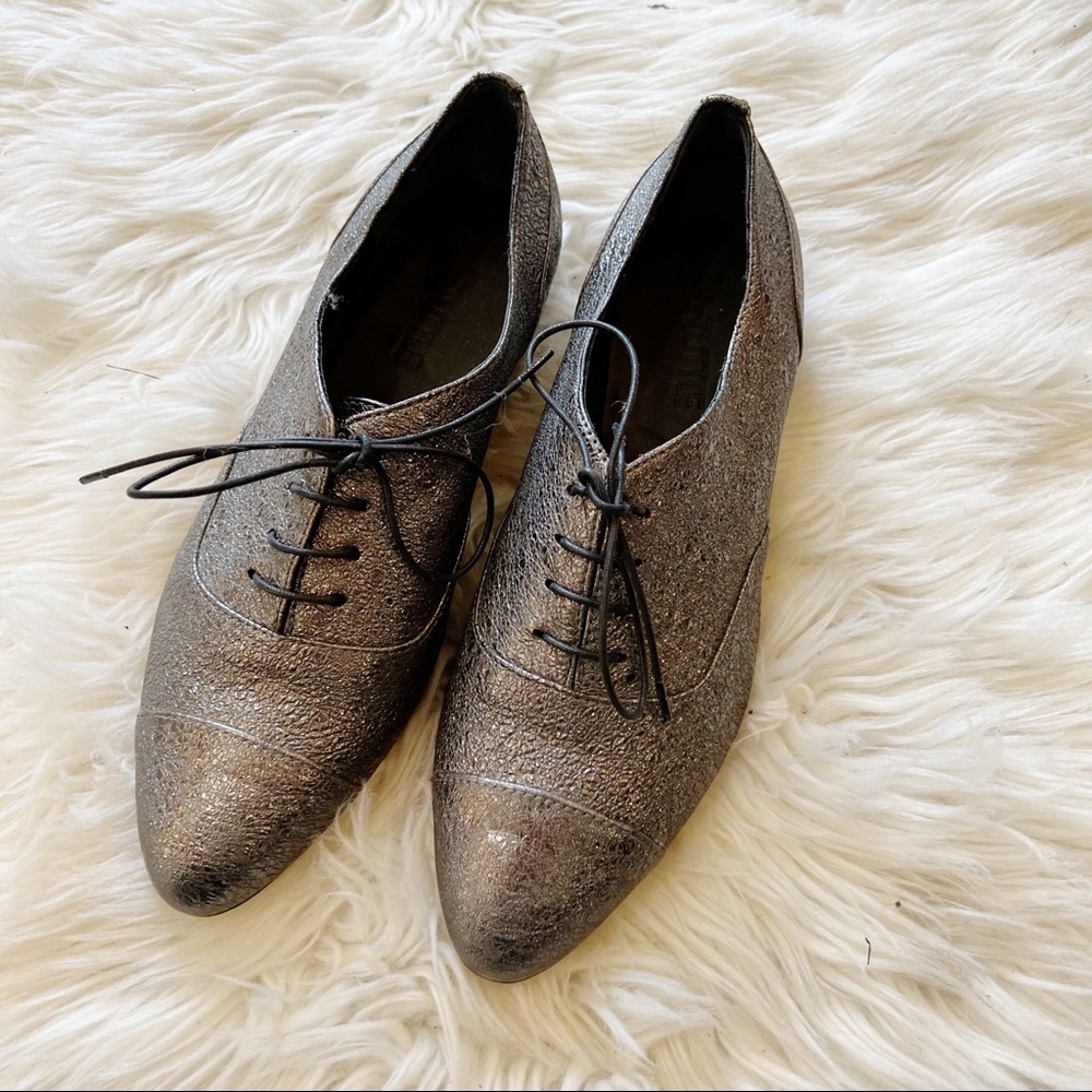 LD Tuttle Metallic Pewter Pointed Toe Lace Up Shoes Women’s Size 39 = 8.5